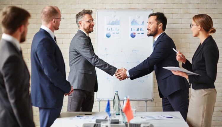 Successful Negotiation: Essential Strategies and Skills